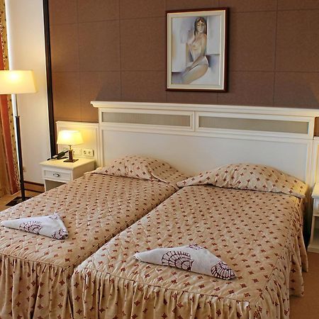 Helena Vip Villas And Suites Słoneczny Brzeg Zewnętrze zdjęcie