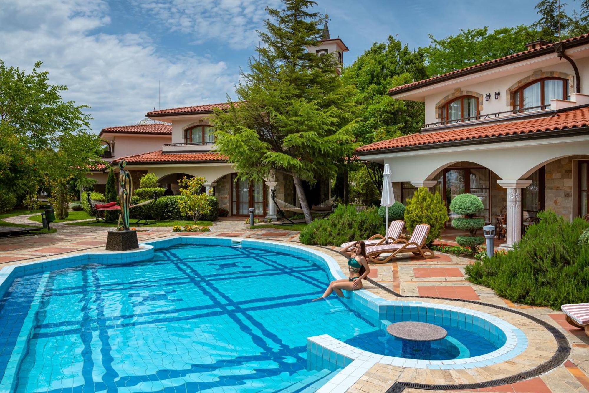 Helena Vip Villas And Suites Słoneczny Brzeg Zewnętrze zdjęcie