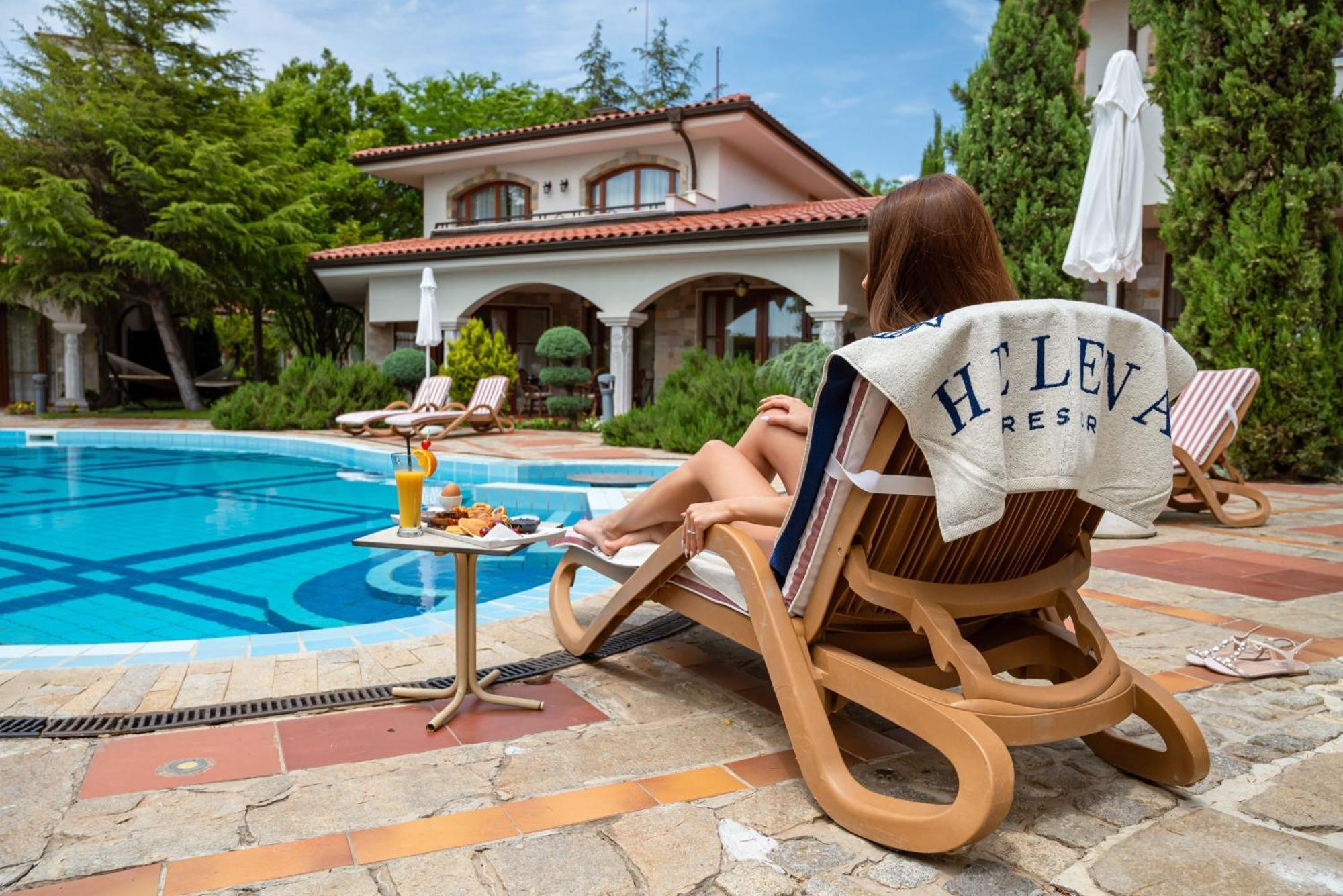 Helena Vip Villas And Suites Słoneczny Brzeg Zewnętrze zdjęcie