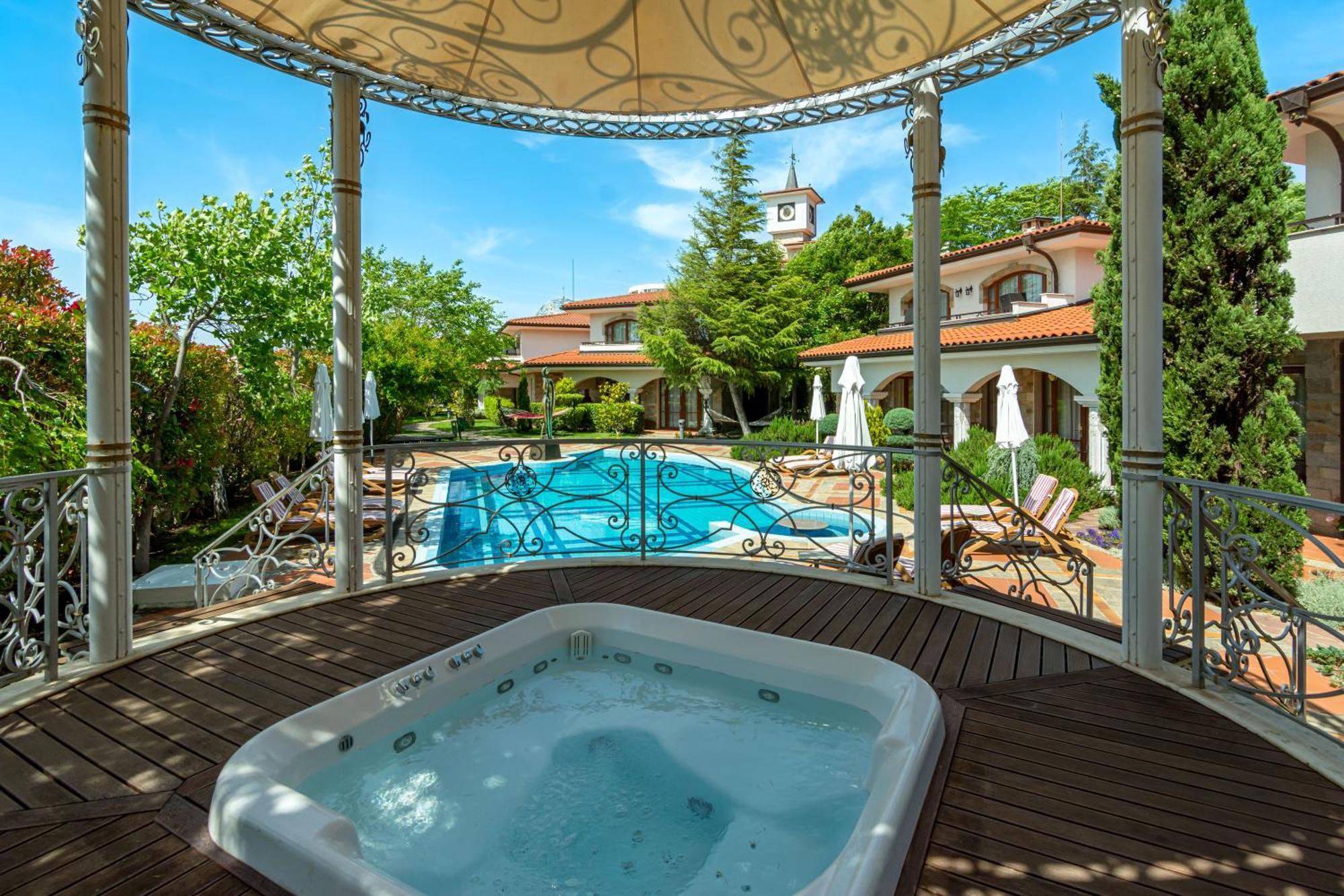 Helena Vip Villas And Suites Słoneczny Brzeg Zewnętrze zdjęcie