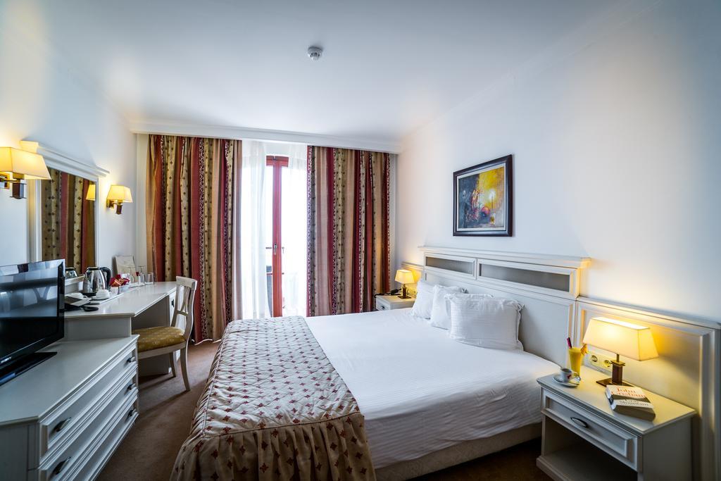 Helena Vip Villas And Suites Słoneczny Brzeg Zewnętrze zdjęcie