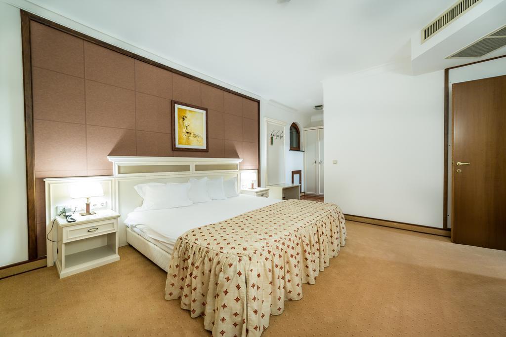 Helena Vip Villas And Suites Słoneczny Brzeg Zewnętrze zdjęcie