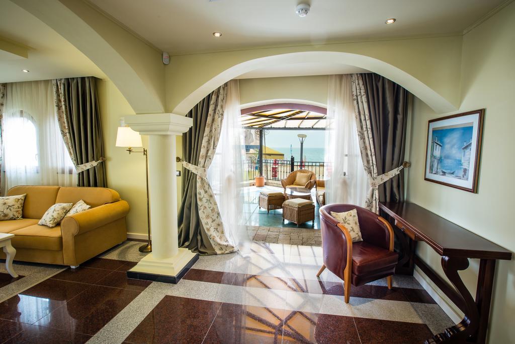Helena Vip Villas And Suites Słoneczny Brzeg Zewnętrze zdjęcie