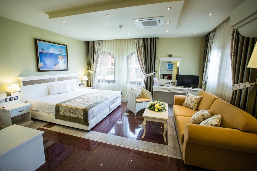 Helena Vip Villas And Suites Słoneczny Brzeg Zewnętrze zdjęcie