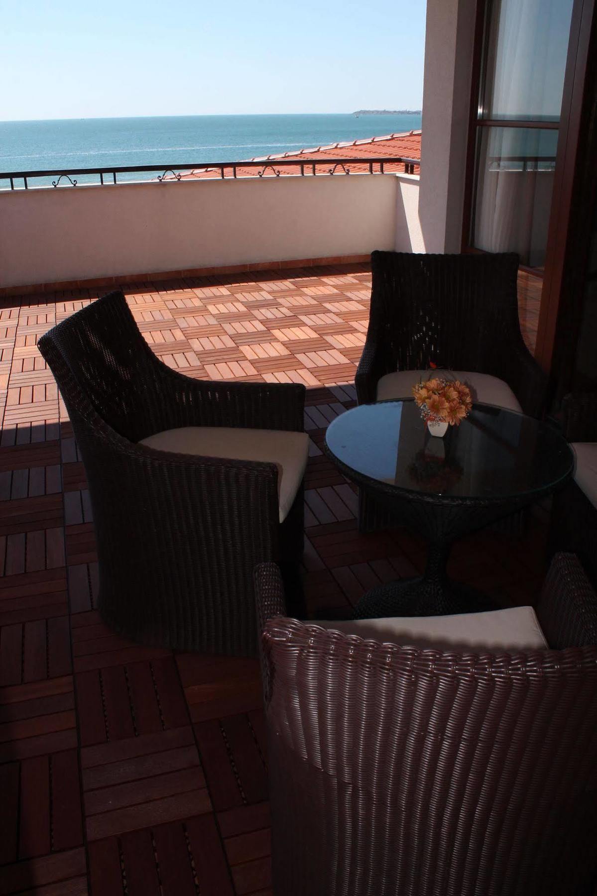 Helena Vip Villas And Suites Słoneczny Brzeg Zewnętrze zdjęcie