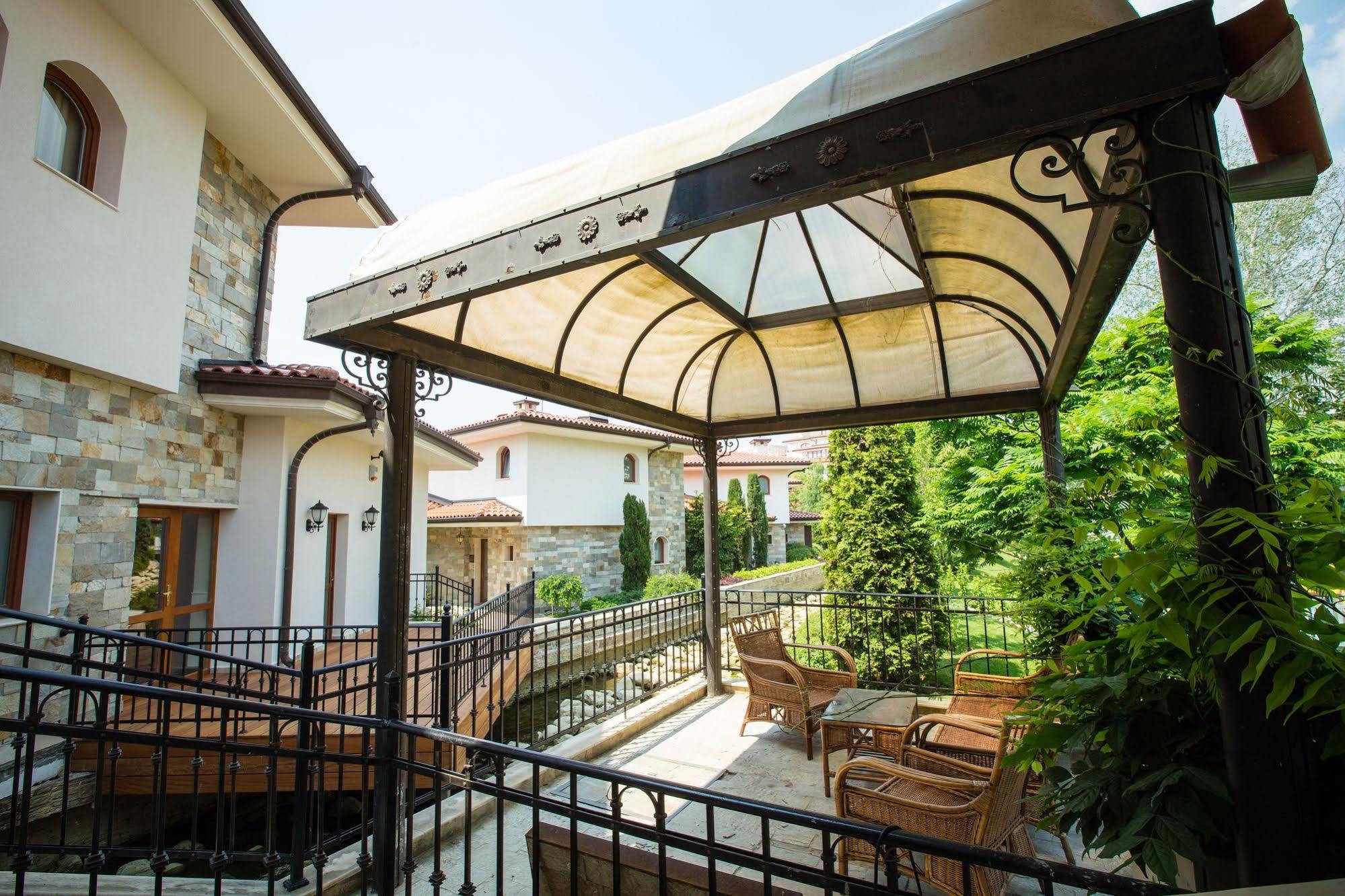 Helena Vip Villas And Suites Słoneczny Brzeg Zewnętrze zdjęcie